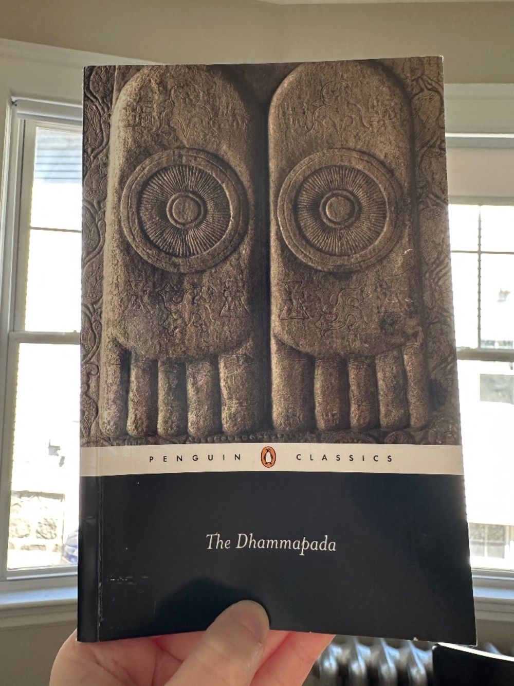The Dhammapada (Penguin Classics) - Timeless Buddhist Wisdom